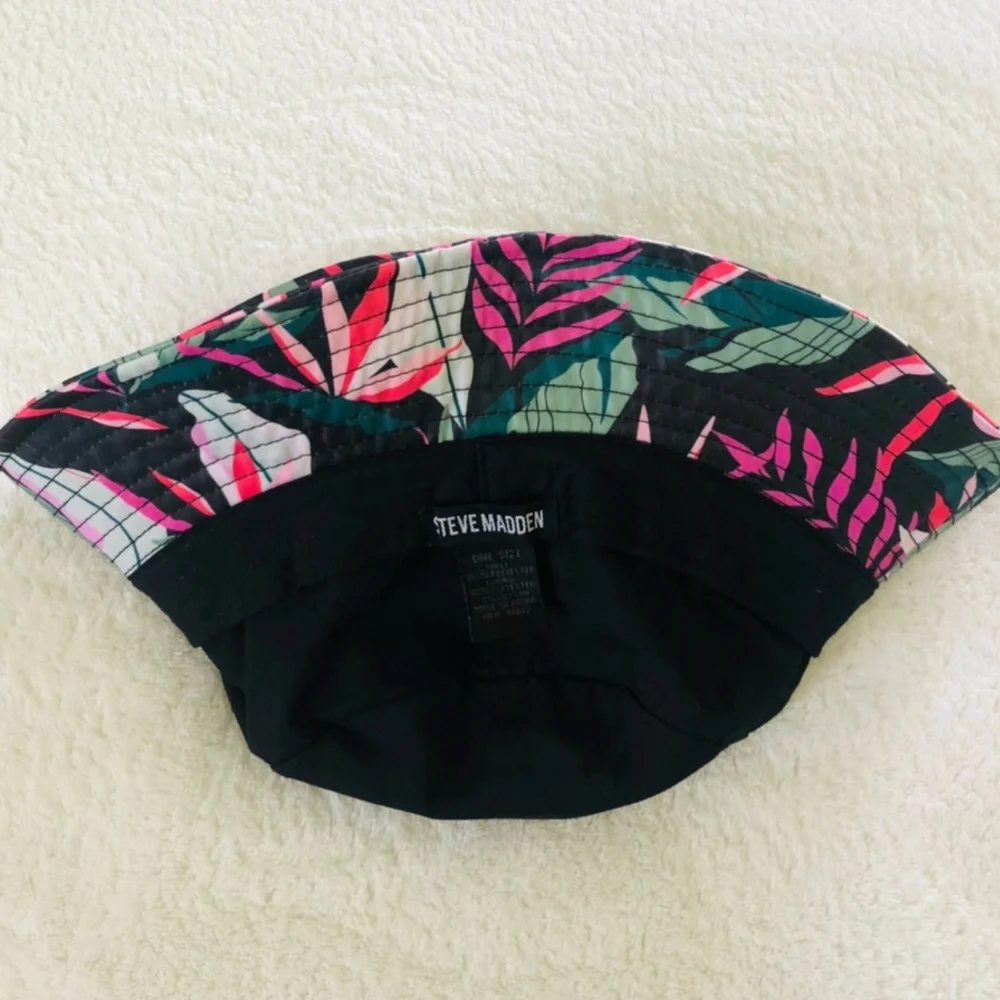 New!!! Steve Madden Women's Floral Bucket Hat